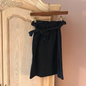 Denim pencil skirt with bow